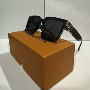 Louis Vuitton Black and Gold Sunglasses